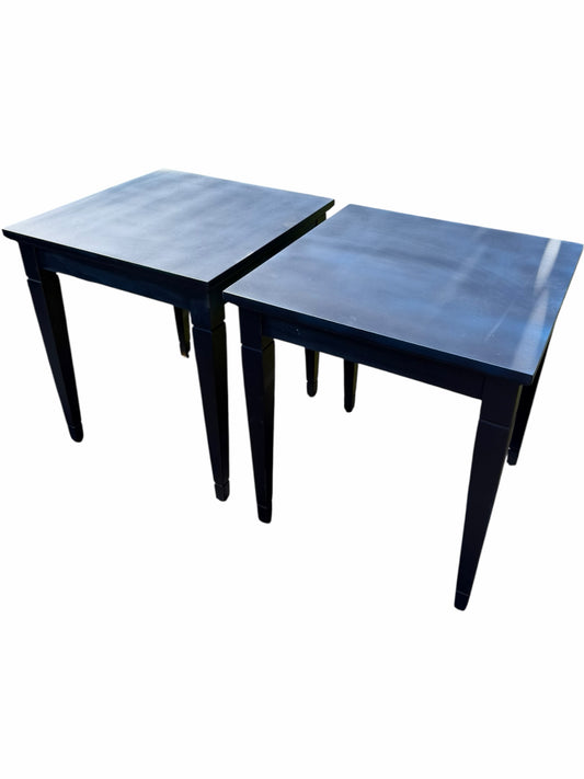 Set of 2 End Tables