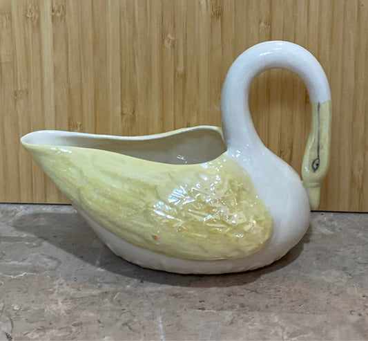 Belleek Swan