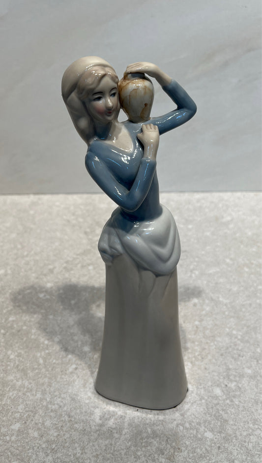 Figurine