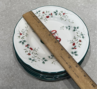 Set of 8 Pfaltzgraff Plates
