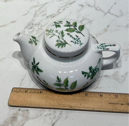 Andrea by Sadek Teapot
