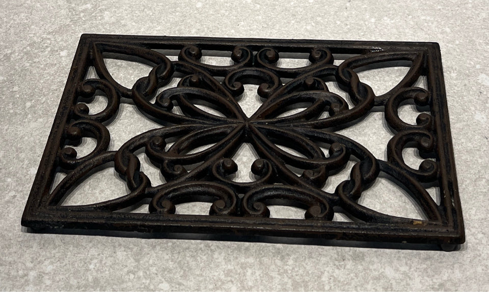 Trivet