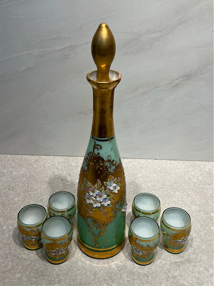 Decanter Bottle and 6 Glasses