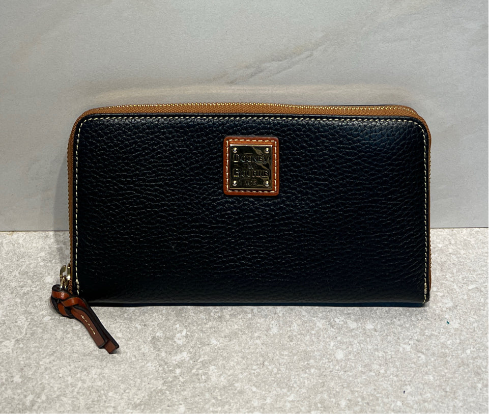 Dooney And Bourke Wallet