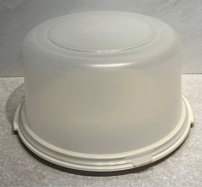 Rubbermaid Cake Keeper