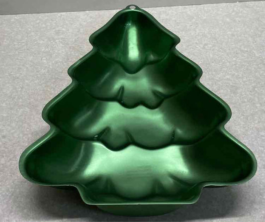 Wilton Tree Pan