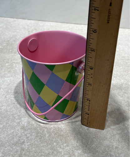 Pail