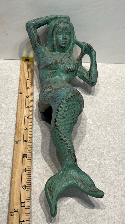 Sitting mermaid