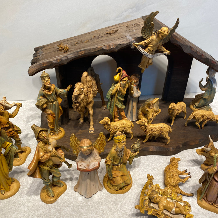 Italy Nativity Set