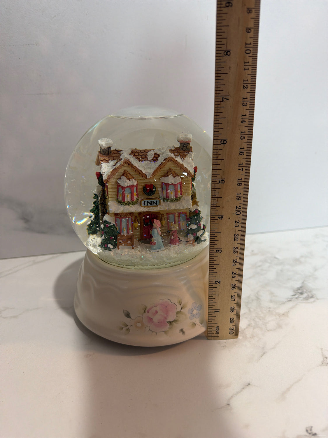 Pfaltzgraff Snowglobe