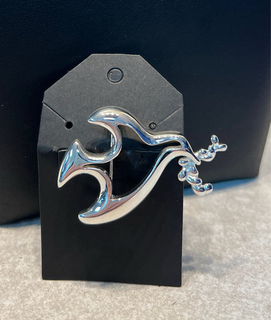 AK Pin