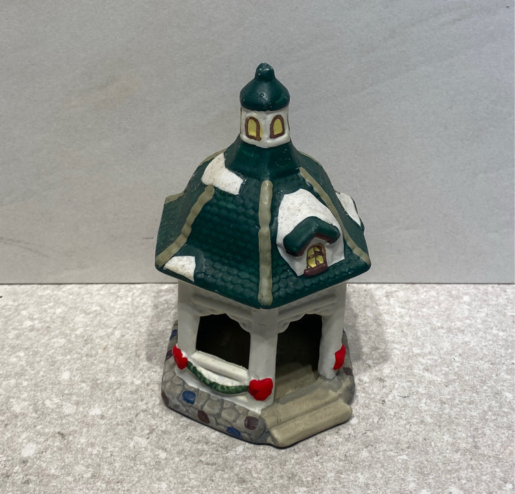 Figurine
