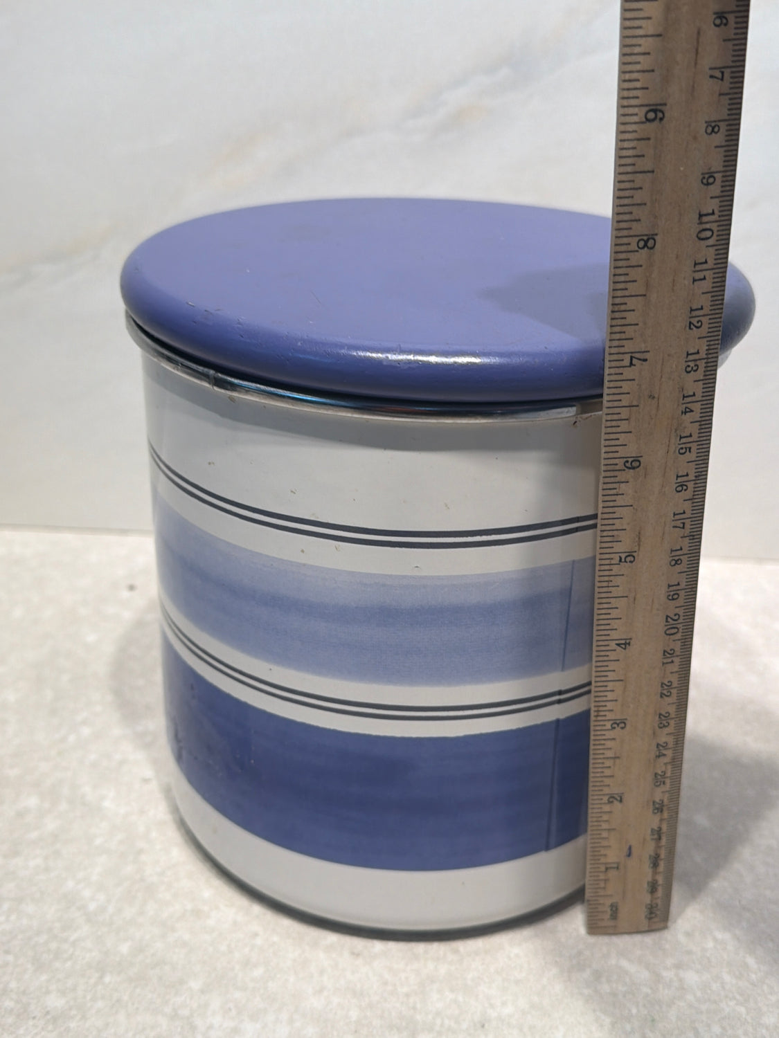Pfaltzgraff Canister