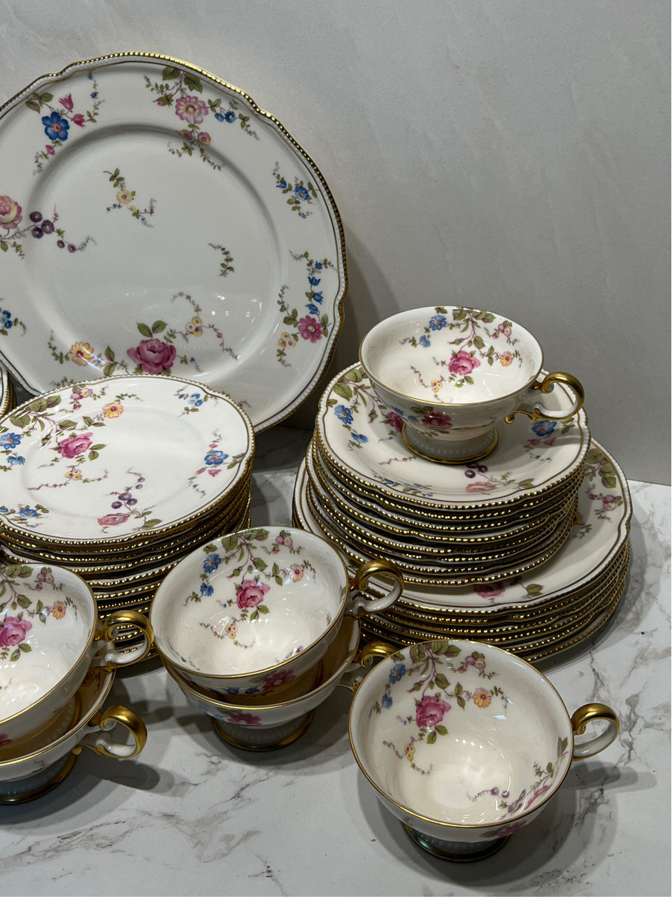 Castleton Sunnyvale Dinnerware Set