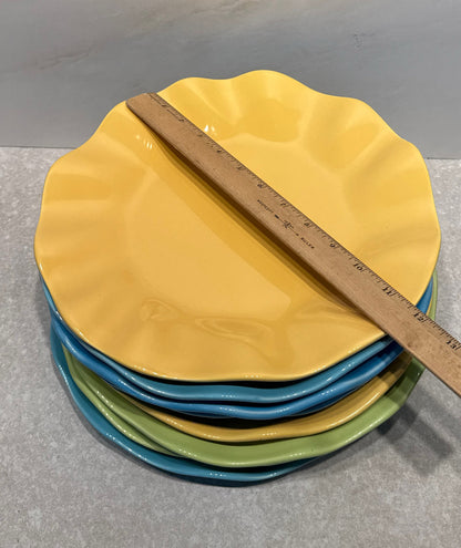 Set of 8 Crate And Barrel Plates