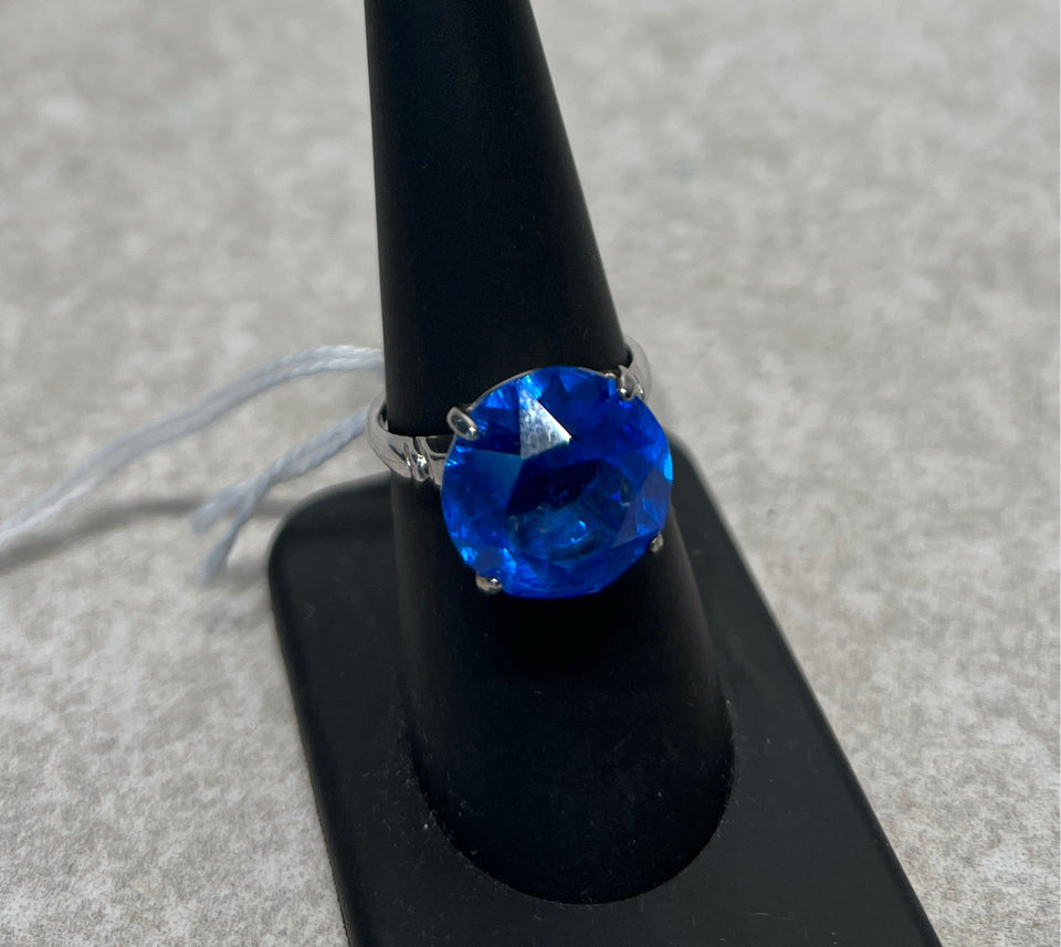Sterling Ring - Size 7.5