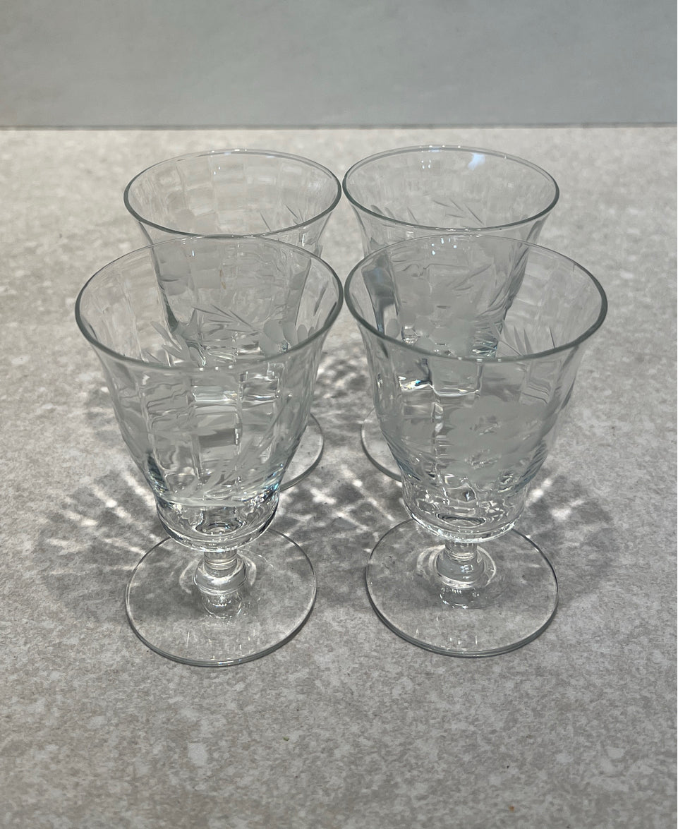Set of 4 Glasses