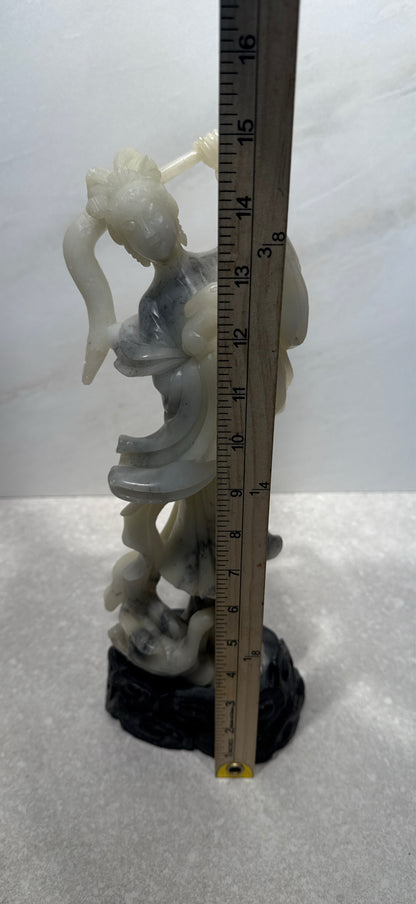 Figurine