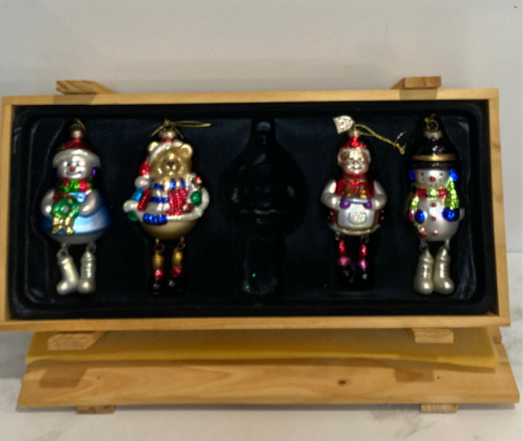 Set of 4 Thomas Pacconi Ornaments