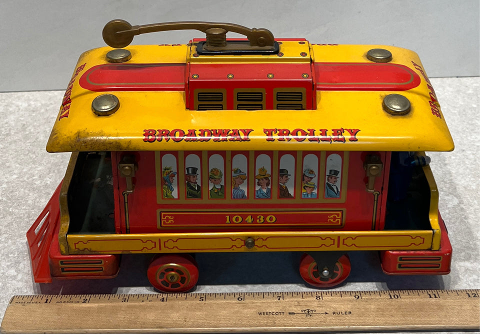 Vintage Broadway Trolley - not working