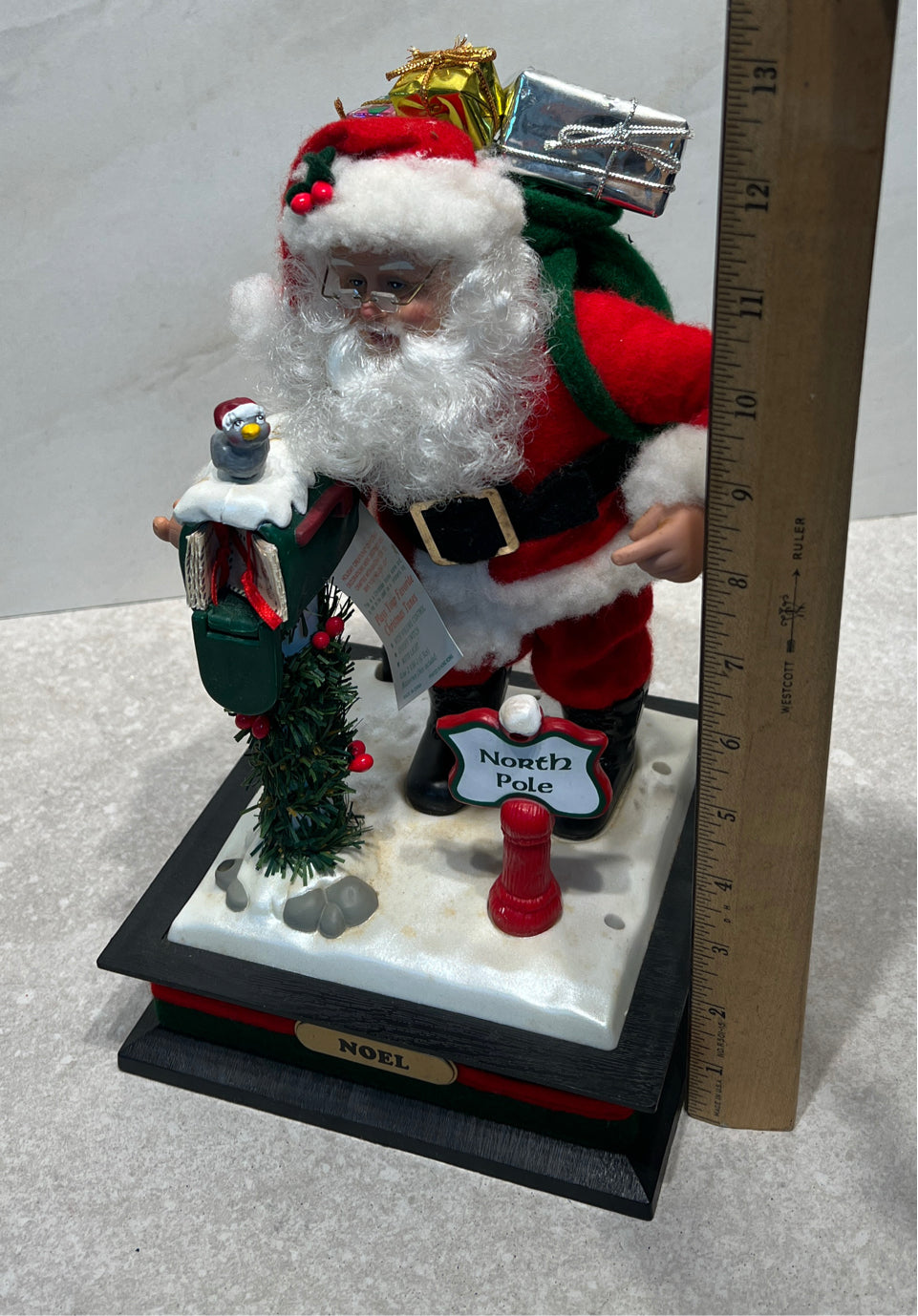 Vintage Musical Santa
