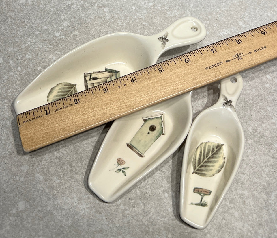 Set of 3 Pfaltzgraff Measuring Spoons