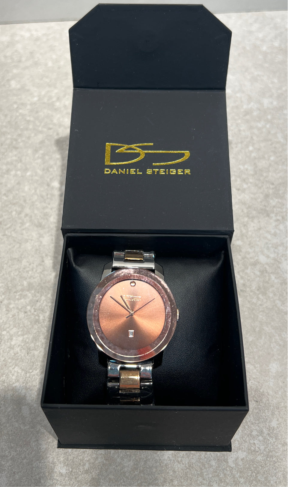 Daniel Steiger Watch - needs battery