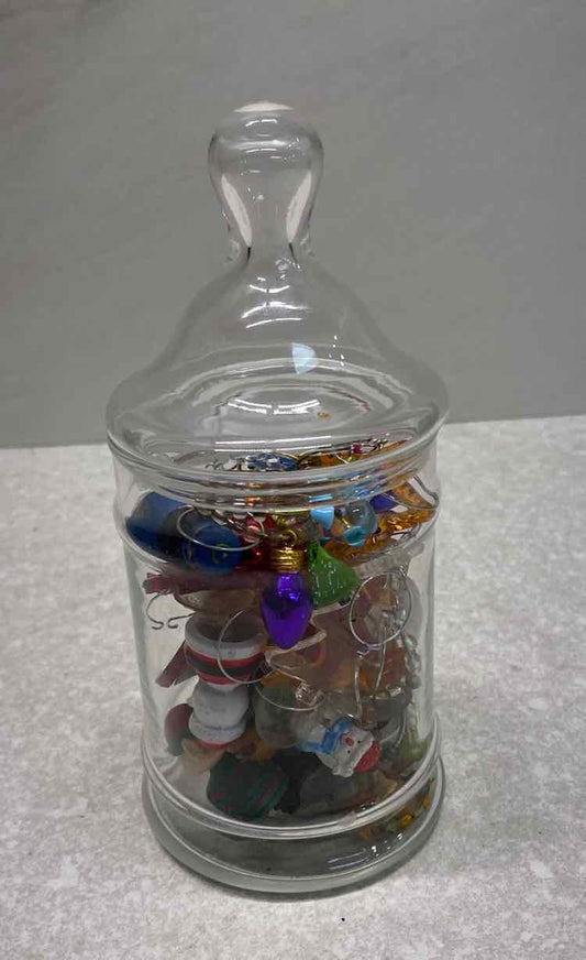 Covered jar With Wine  Charms