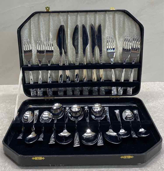 Silverware SEt Sheffield, England