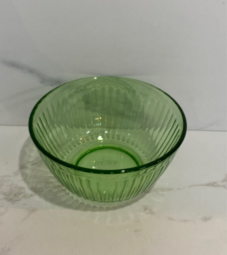 Pyrex Bowl