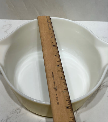 Pyrex Nouveau Floral Covered Casserole