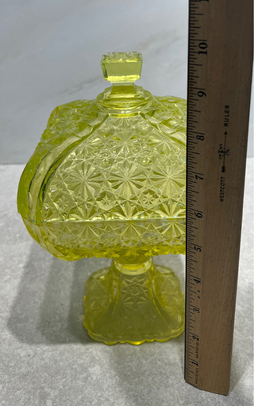 Vaseline Daisy Covered Compote - as is