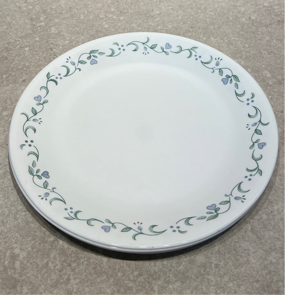 Se of 4 Corelle Plates