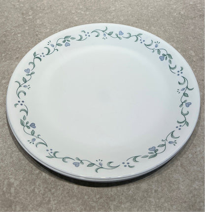 Se of 4 Corelle Plates