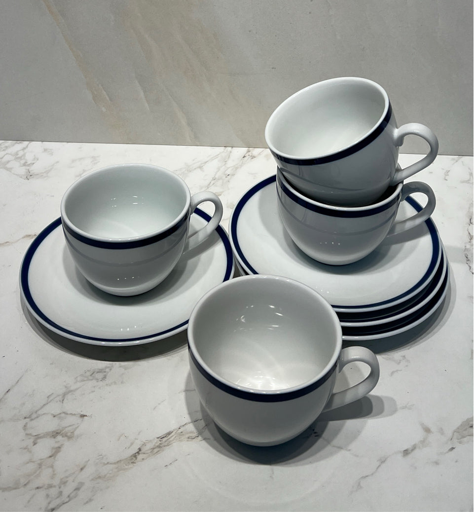 Setof 4 Williams Sonoma Cup and Saucers