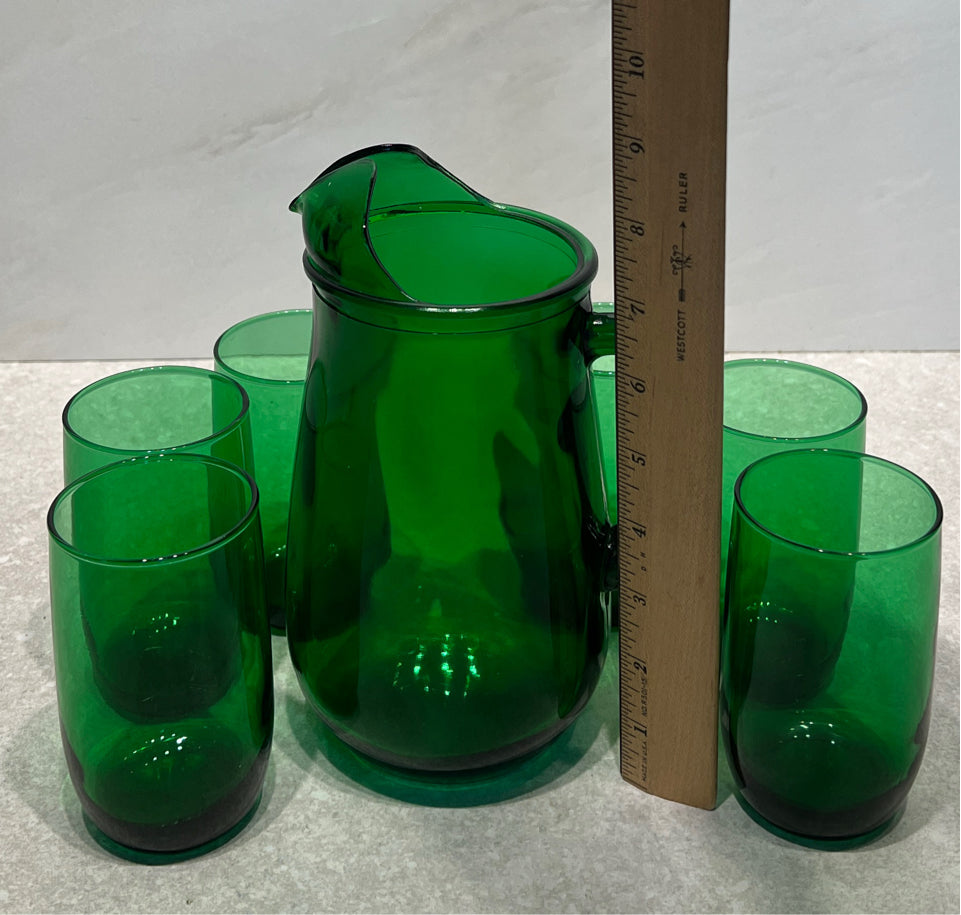 Green Pitcher and 6 Glasses
