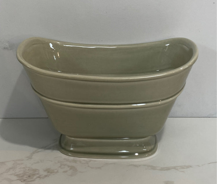 Hyalyn Planter