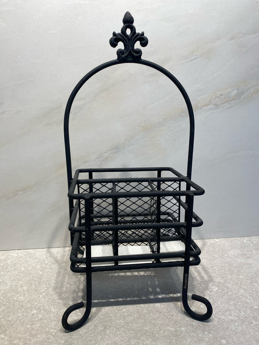 Metal Divided Basket