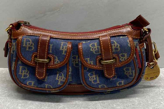 Dooney And Bourke Bag