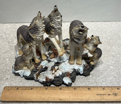 Wolves Figurine