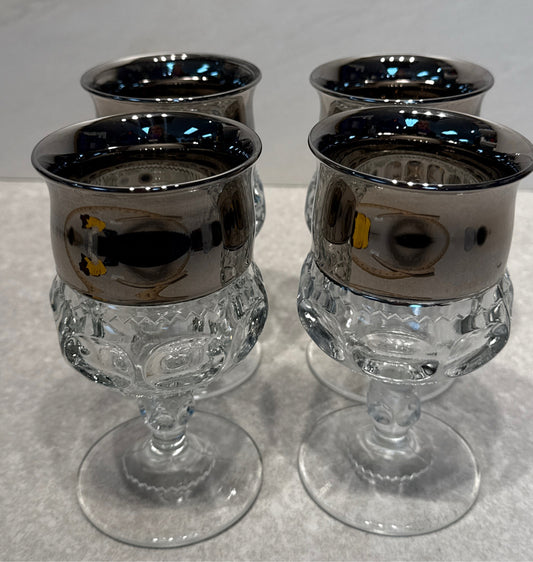 Set of 4 Glasses