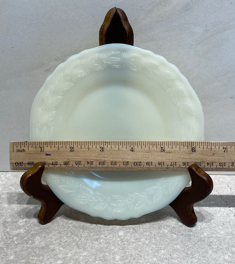 Set of 4 McKee Plates (Glow)