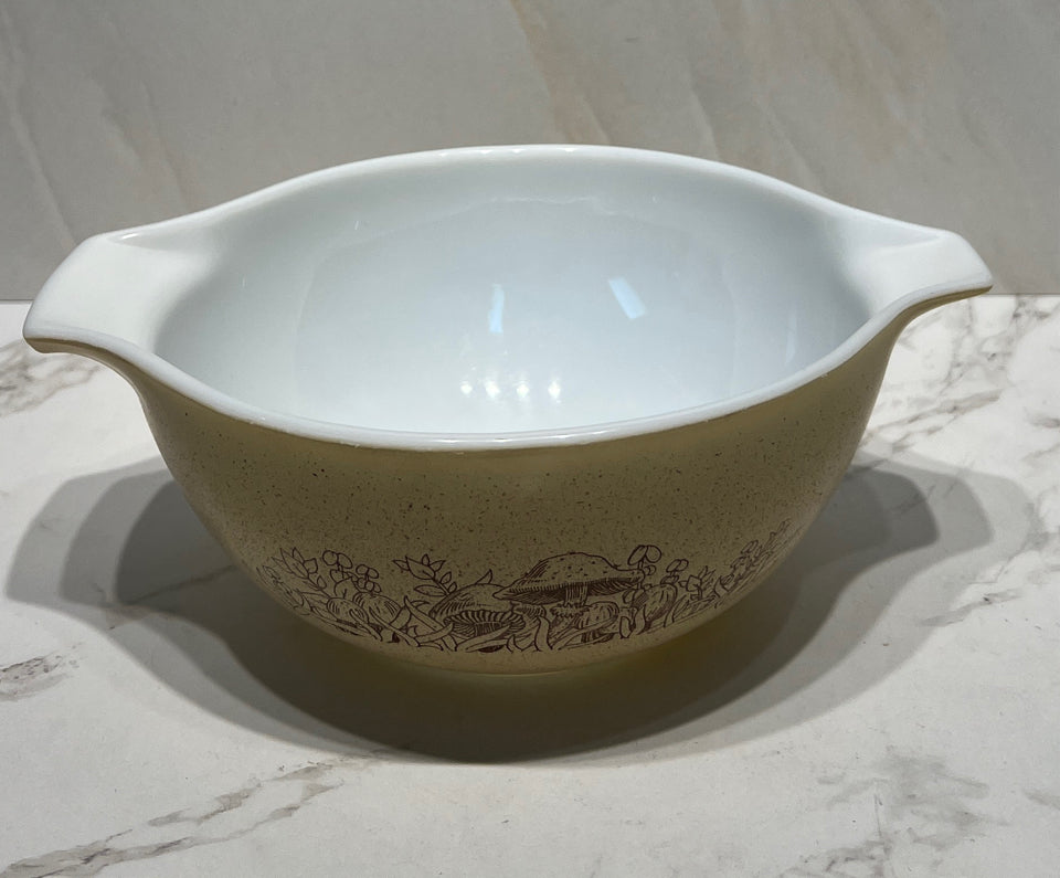 Pyrex Forest Fancies Bowl