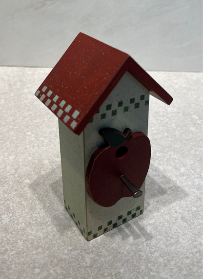 Birdhouse Decor