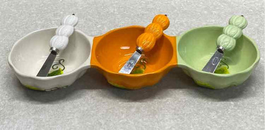 Temptations Divided Bowl with 3 Spreaders