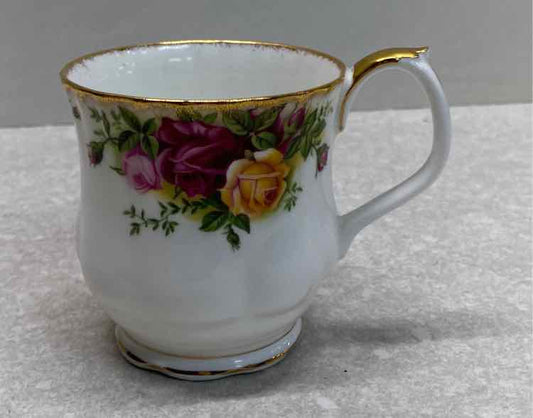 Royal albert Mug