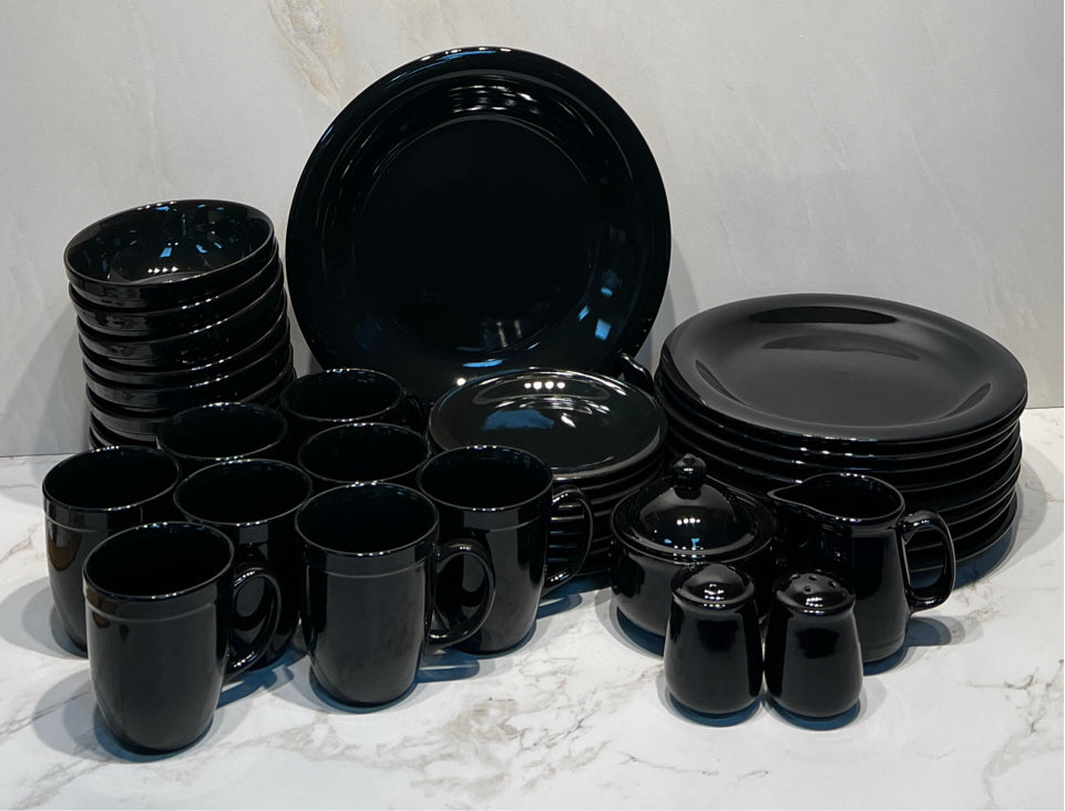 Dinnerware Set for 8