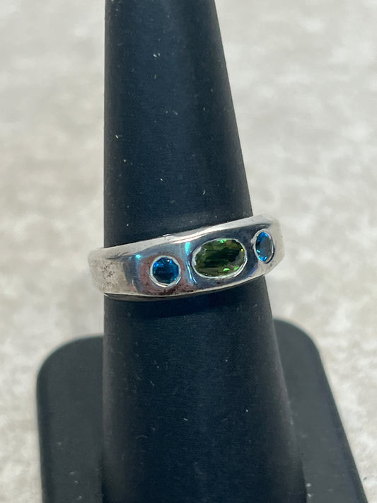 Sterling Ring - Size 6.5
