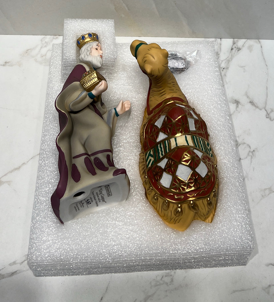 Hawthorne King Gaspar & Seated Camel