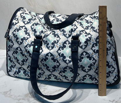 Thirty-One Duffel Bag on Wheels